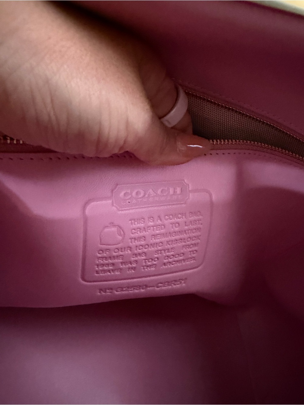 Coach large kisslock frame bag - Picture 4 of 10